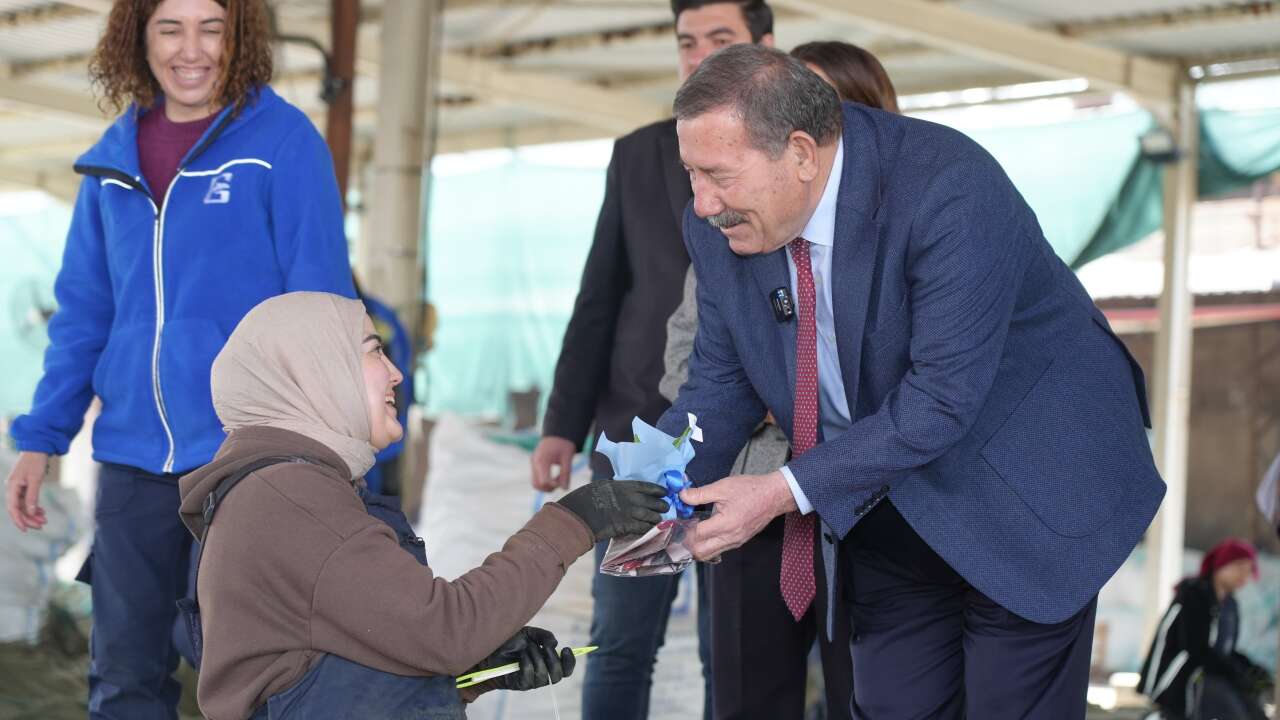 Muğla Milas’ta Emekçi Kadınlara 8 Mart Sürprizi 6